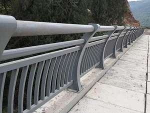 Barandillas de aleación de aluminio resistentes a impactos para parapetos de puente - Product Image 6