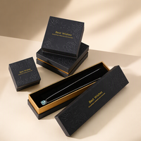 Boîtes cadeaux en papier gaufré personnalisées avec logo en feuille d'or pour l'emballage de bagues, boucles d'oreilles, colliers et bracelets