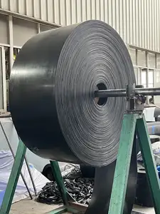 Abrasion Resistant 300Mm Rubber Cleats Heat Resistant Rubber Conveyor Belt In Food