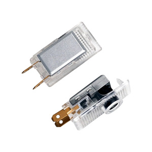 LED Auto-Türprojektor-Willkommensbeleuchtung mit Geister-Schatten-Effekt für Benz <span class=keywords><strong>W210</strong></span> W124 E220 E200 <span class=keywords><strong>E230</strong></span> E240 Sprinter Viano Vito AMG Logo-Projektor - Product Image 2