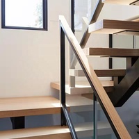 Kit d'escalier flottants en acier de chêne massif, métallique et bois de style moderne