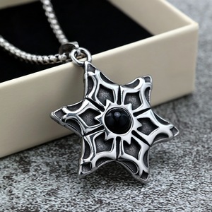 Colgante de estrella de seis puntas de acero inoxidable yunnique con diseño geométrico de piedras preciosas negras para hombre, regalo de collar - Product Image 5
