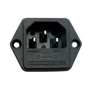 Enchufe de Corriente de Mesa Tres en Uno AC-03, Totalmente de Cobre, con Orificios para Tornillos y Terminales para Estándares CN/EU, Conectividad WiFi - Product Image 5