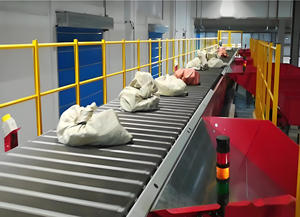 Wangman Intelligent Narrow Cross <strong>Belt</strong> Sorter Parcel Sorting Machine <strong>Belt</strong> <strong>Conveyor</strong> Suppliers for Courier - Product Image 3