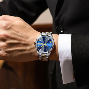 Montre-bracelet pour homme de luxe 810, mode, affaires, étanche, quartz, acier inoxydable, 3 BAR, résistante à l'eau, luminescente, affichage de la date et du jour de la semaine - Product Image 4