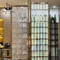 Paravent suspendu en verre de couleur personnalisable, séparateur de pièce décoratif pour hall d'hôtel, B&B, maison et espaces commerciaux