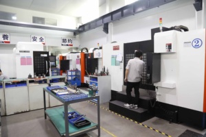 OEM Tùy Chỉnh Điều Hòa Không Khí Vent Cơ Thể Mát Hơn Bìa Nhựa Khuôn Khuôn Không Khí Ejector Phụ Kiện Tiêm Khuôn Ép Theo Khuôn Mẫu Từ Trung Quốc - Product Image 4