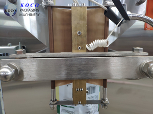 Machine d'emballage automatique <span class=keywords><strong>KOYO</strong></span> pour le remplissage de sacs en plastique d'eau potable et d'huile, à entraînement mécanique – 220 V, garantie 1 an - Product Image 3