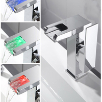 Robinet de lavabo chromé lumière LED, mitigeur de lavabo 3 couleurs, chute d'eau, bec en verre, robinet d'évier mélangeur d'eau froide et chaude, robinet de salle de bains