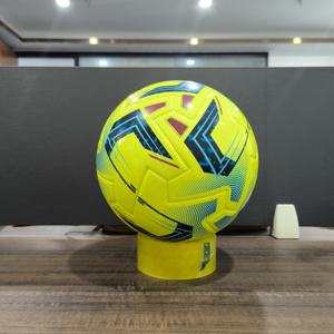 Ballon de football de taille 5 compétitif, PU thermocollé de haute qualité pour les matchs professionnels - Product Image 1