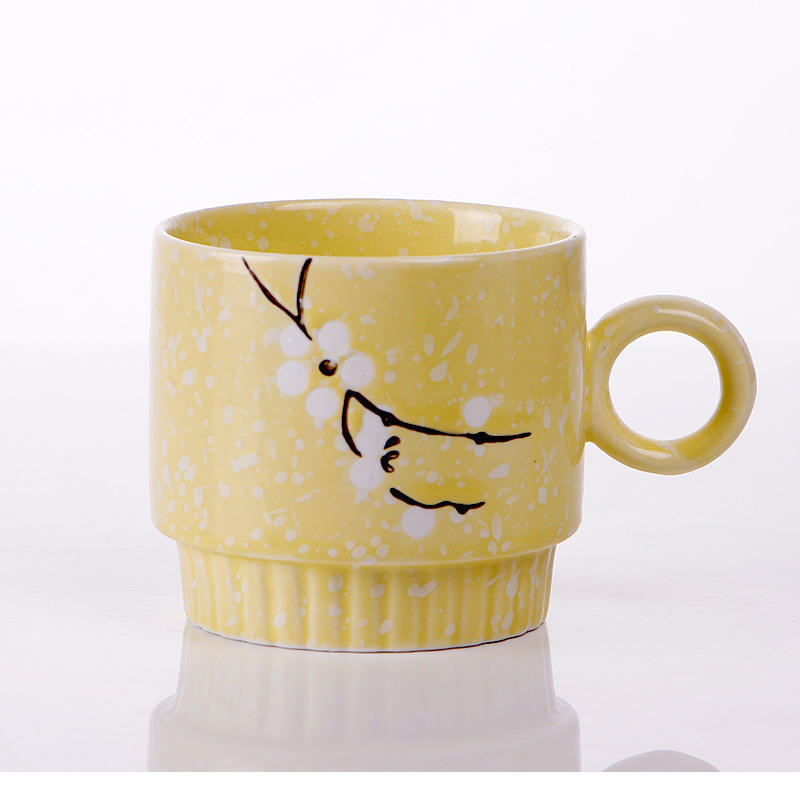 สีเหลือง