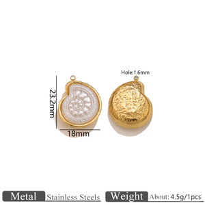 Colgante de Acrílico con Bisel de Acero Inoxidable al por Mayor, Diseño Floral de Corazón, Abalorio para Joyería DIY - Product Image 5