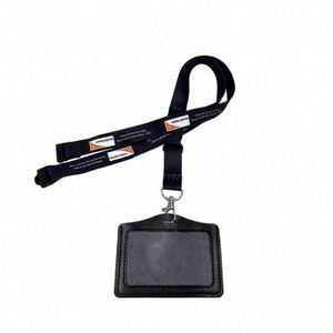 Nouveau cordon de cou promotionnel en polyester tendance avec porte-badge en plastique - Product Image 4