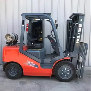 Chariot élévateur à propane de marque Heli 2.5 tonnes 3 tonnes chariot élévateur à essence GPL avec mât de conteneur et manette de vitesse latérale - Product Image 3