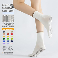 Chaussettes de Pilates antidérapantes de qualité OEM pour jeunes et adultes, personnalisées pour le sport, le yoga et la barre, avec marque de yoga