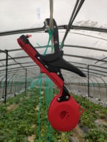 Machine manuelle d'attachage des plantes agricoles pour vignobles, serres, vergers et pépinières