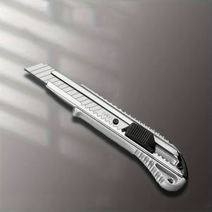 Navaja Multiusos Resistente Personalizable de 18 mm con Mango de Acero Inoxidable y Cuchilla de Acero Inoxidable de Cambio Rápido - Product Image 1