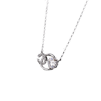 Le collier Moissanite à emboîtement en argent sterling brillant S925 présente un design à la mode, haut de gamme et simple avec une lumière