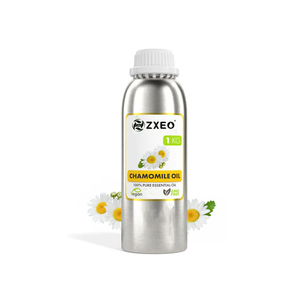 Aceite Esencial Puro de <span class=keywords><strong>Manzanilla</strong></span> con Alcanfor y Aroma Frutal a Granel para Formulaciones Cosméticas, Cuidado de la Piel y Aplicaciones Industriales - Product Image 3