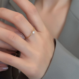 Toptan 18 Ayar Altın Kaplama Paslanmaz Çelik İstiflenebilir Yüzük Zarif <span class=keywords><strong>Minimalist</strong></span> Kadın Takısı Zirkon Taşlı Düğün Nişan İçin - Product Image 2