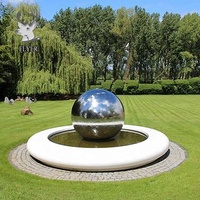 Fontaine d'eau sphérique ronde en acrylique sur mesure avec base en acier inoxydable pour décoration privée