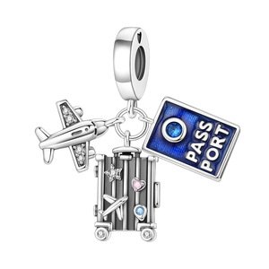 Colgante de Pasaporte con Diseño de Avión y Tierra, Original, de Nicho, de Alta Gama, Accesorios DIY para Pulseras, Venta al por Mayor, Accesorios para Mujer, Colgante para Pulsera - Product Image 1