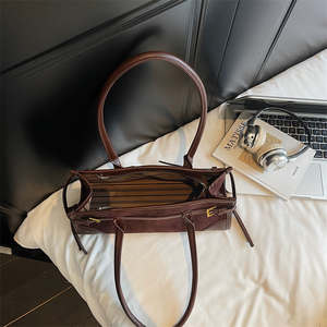 Bolso de hombro de mujer con cremallera de diseño, nuevo, de lujo, con logotipo personalizado a la moda. - Product Image 5