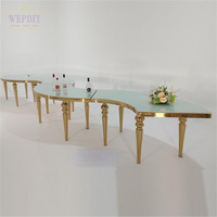 Tables rondes blanches de luxe OEM de style romantique français, tables lune pour événements, fêtes, banquets, mariages