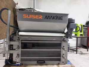 Máquina Picadora de Acero Inoxidable SUISER MAKINE de 3 Rodillos y 250 Kg/h para Aplicaciones en Molinos de Harina, Bodegas y Panaderías - Product Image 2