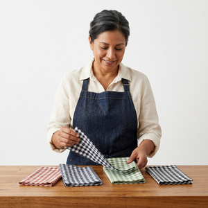 Abstrait multicolore brodé personnalisé coton durable maison cuisine tout usage Golf serviette serviette accessoires en vente - Product Image 1