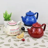 Bouilloire en métal émaillé 1L à poignée unique, avec sifflet et bord émaillé, design moderne et luxueux, écologique, colorée rouge et bleue, en acier inoxydable