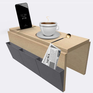 Protecteur antidérapant personnalisé d'organisateur de salon de plateau d'accoudoir de canapé en bois de bambou avec le sous-verre de porte-boisson pour l'usage de vaisselle - Product Image 1