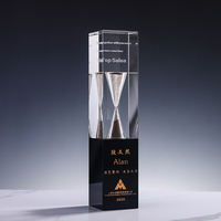 Trophée Sablier Personnalisé Créatif Fait Main Durable en Cristal K9 de Qualité Supérieure, Souvenir de Bureau, Récompense pour le Personnel
