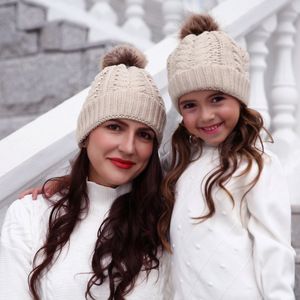 F354 2 pièces Chapeau mère et bébé Chapeau parent-enfant Chapeau assorti <span class=keywords><strong>pour</strong></span> la famille <span class=keywords><strong>Bonnet</strong></span> d'hiver en laine tricotée <span class=keywords><strong>Bonnet</strong></span> de ski - Product Image 2