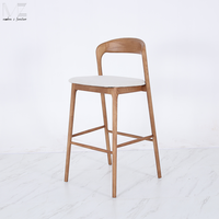 Chaise de bar haute en bois et velours de style nordique moderne pour salle à manger, cuisine, café, restaurant