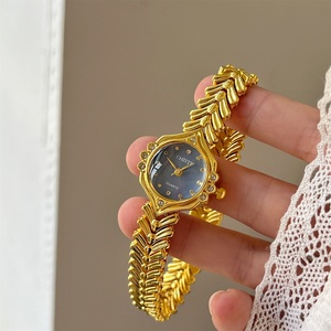 Reloj de Pulsera CHISTE para Mujer, Dorado, Cuarzo, Elegante, Ligero, de Lujo, 20 mm, con Agujas, para Estudiantes de Secundaria y Preparatoria - Product Image 3