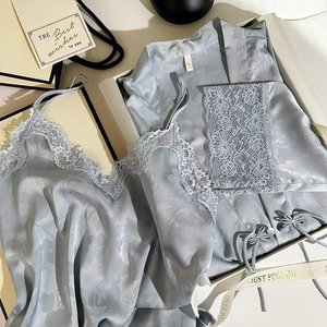 Set di <span class=keywords><strong>pigiami</strong></span> <span class=keywords><strong>in</strong></span> raso ricamato regolare di base su misura 2 pezzi <span class=keywords><strong>pigiami</strong></span> <span class=keywords><strong>in</strong></span> bianco di <span class=keywords><strong>seta</strong></span> <span class=keywords><strong>da</strong></span> <span class=keywords><strong>donna</strong></span> Set <span class=keywords><strong>pigiami</strong></span> <span class=keywords><strong>in</strong></span> raso - Product Image 1