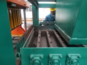 Machine à fabriquer des briques écologiques en béton SHENGYA QT4-15 <span class=keywords><strong>pour</strong></span> fabricant de blocs, 380V, alimentation électrique triphasée - Product Image 1