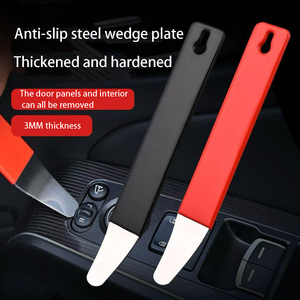 Outil de démontage de garnitures de voiture de 3 mm d'épaisseur, barre de levier en acier inoxydable avec poignée antidérapante, <span class=keywords><strong>plaque</strong></span> de démontage pour panneaux de porte et intérieur audio de voiture - Product Image 1