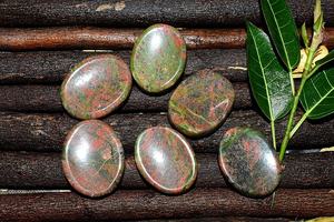 Unakite-piedra de cristal antiestrés, piedra de pulgar, Gema - Product Image 6