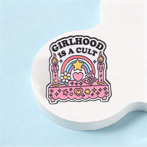Pin Esmaltado 'La Juventud Es Un Culto' con Velas Románticas Rosas, Estrellas, Corazones, Arcoíris y Flores, Broche, Joyería Feminista, Regalo para Amigas - Product Image 3