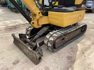 Mini Excavadora Hidráulica de Alta Calidad CAT301.5 de Segunda Mano, Modelo 2024, Bomba MOOG, Válvula Liyuan, Motor Japonés - Product Image 6