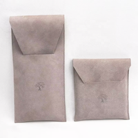 Pochette de présentation de bijoux en microfibre suédée de luxe avec logo personnalisé imprimé, fermeture à rabat, emballage cadeau, sac organisateur