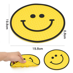 Nueva alfombrilla para lamer perros, sin BPA, para el Baño de mascotas, distracción montada en la pared, alfombrilla de alimentación lenta de silicona con fuerte succión - Product Image 6