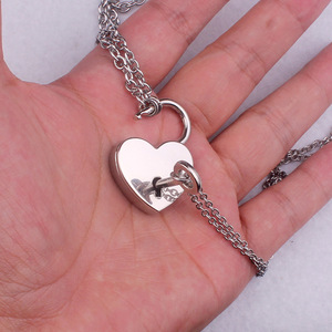 Collana Creativa con Ciondolo a Lucchetto a Cuore in Acciaio Inossidabile, <span class=keywords><strong>Regalo</strong></span> di Fidanzamento per la <span class=keywords><strong>Fidanzata</strong></span> - Product Image 4