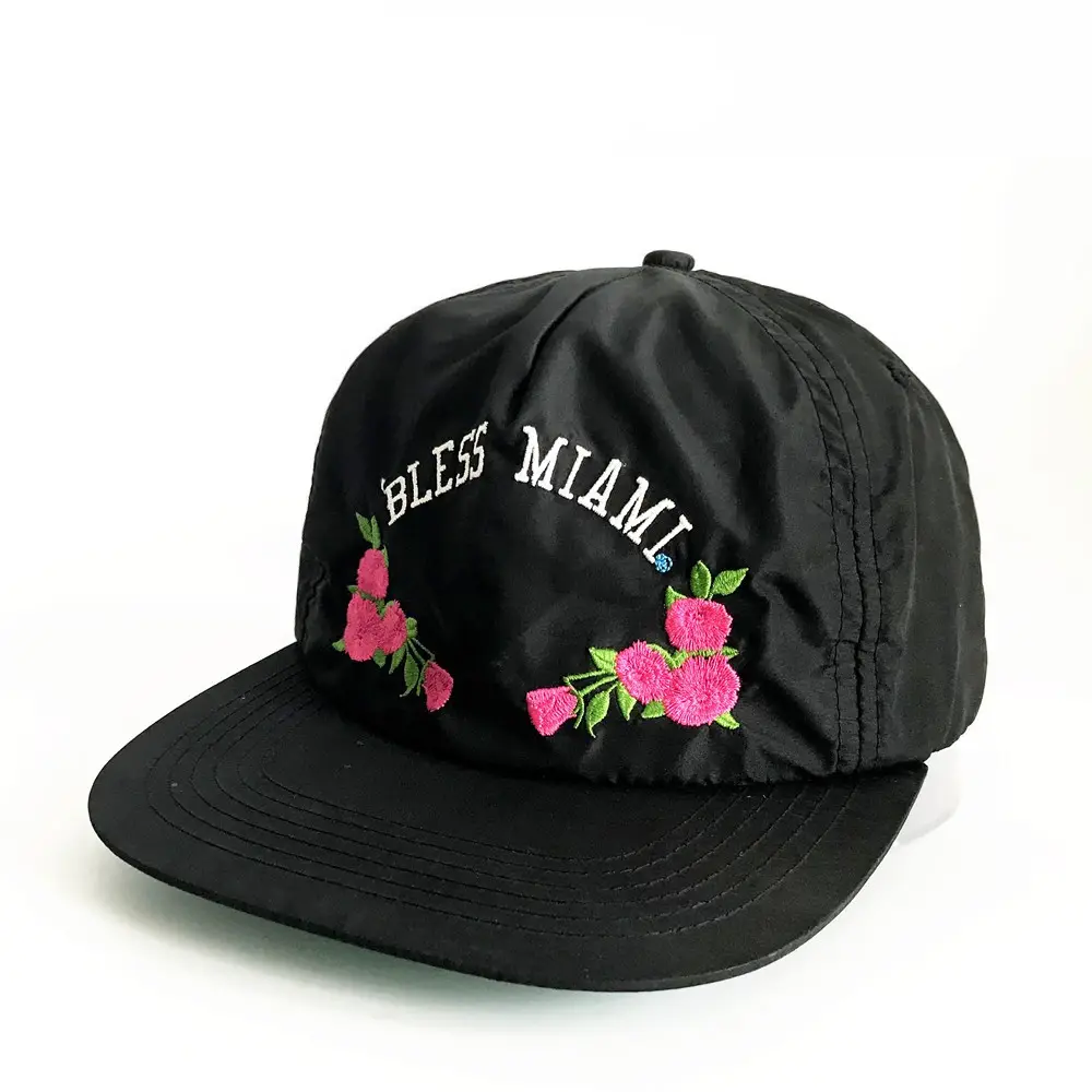Wholesale 100% Cotton 5 Panel Embroidery Flat Bill Custom Nylon Snapback Cap Hats