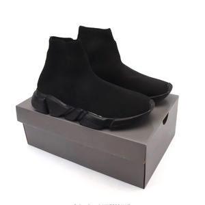 Chaussures de sport tendance pour femmes et hommes, style streetwear, baskets basses et montantes, chaussures de marche souples avec logo personnalisé - Product Image 2
