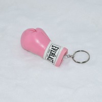 Porte-Clés Mini Gants de Boxe Tendance en PVC, Accessoire de Sac à Dos et Pendentif Cadeau, Porte-Clés Poing Américain
