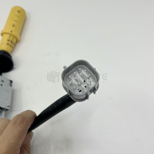 Commutateur combiné pour excavatrice Senwitt 70137702 pour contrôleur d'essuie-glace de direction JCB - Product Image 1