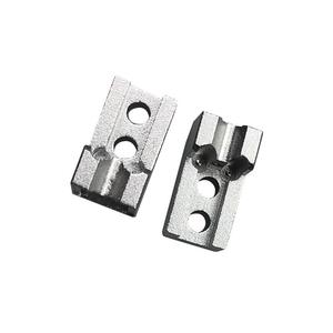 Pièces de tour, de fraisage et de rectification personnalisées en acier inoxydable usinées CNC avec pince automatique - Product Image 1